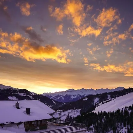 Semesterbostad Trattenbach Rettenstein *